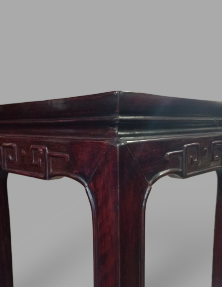 04f2bccc0598e911741ede25050576d3-kinai-posztamens-viragtarto