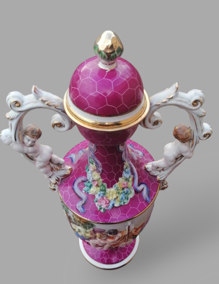 0e9f5cb406a7cd99c45019ba0e8c4f8c-capodimonte-porcelan-serleg-kancso