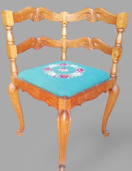 Neobarokk sarokszék