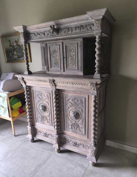 Antik neoreneszánsz-vadász stílusú tálaló