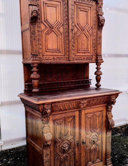 Antik neoreneszánsz szekrény,tálaló