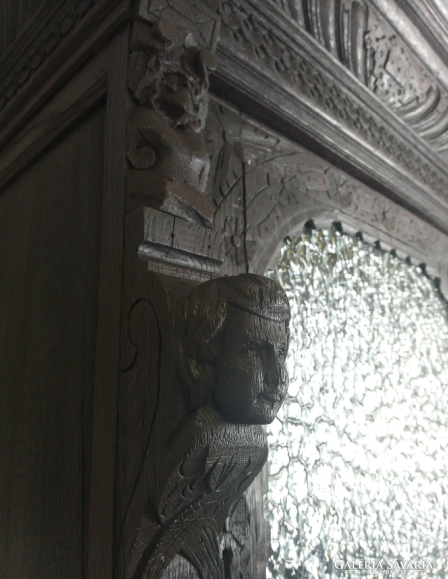 1c08c79a78630c3eb658182405c5342d-antik-neoreneszansz-uveges-talaloszekreny