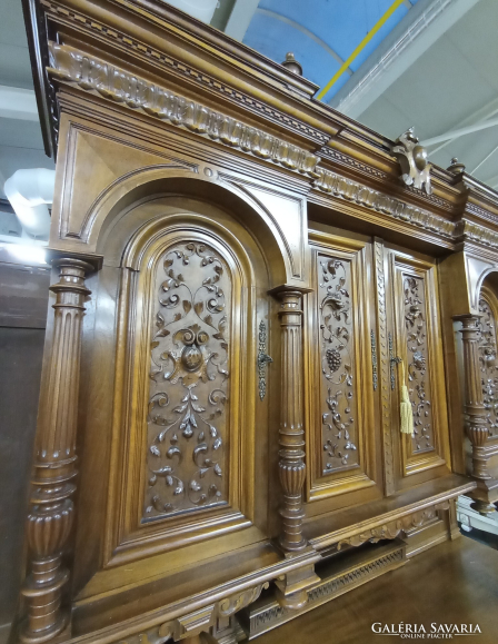 37c4b65fe29936704e8bb6cde4ec2a8a-neoreneszansz-orias-dio-talalo-szekreny