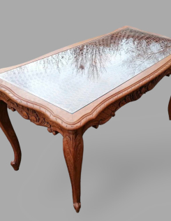 Neobarokk dohányzóasztal 1.