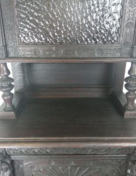 a7e052772786c78c25658e1b92d075a4-antik-neoreneszansz-uveges-talaloszekreny