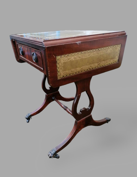 ab9114fe57f0729304d289ffdbafeb8a-angol-dohanyzoasztal