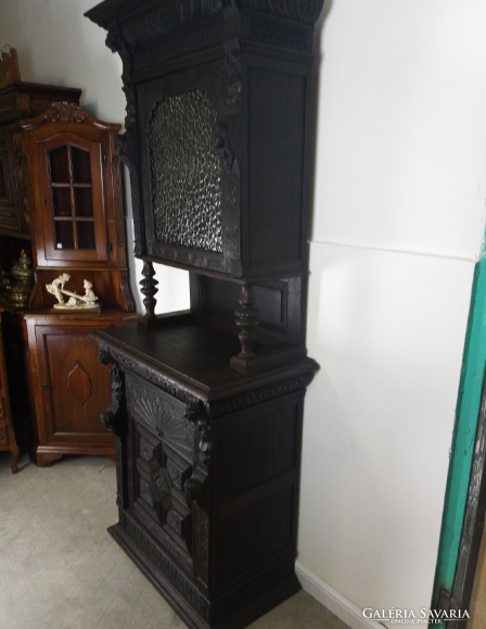 cf0c5014223543428b4192f18fe96a80-antik-neoreneszansz-uveges-talaloszekreny