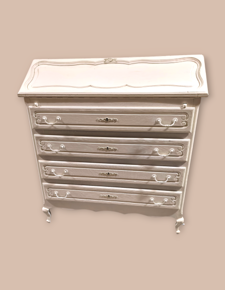 e1677d4e-1d93-4f5b-a273-85384bb5a116