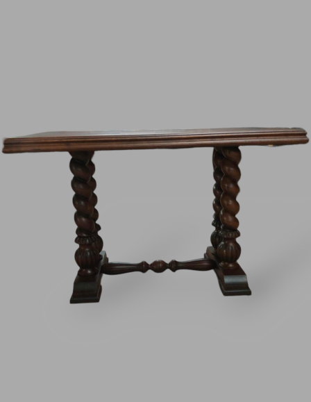 f2af329a2850e481186ccc02cf0f94c0-neoreneszansz-csavart-labas-dohanyzoasztal