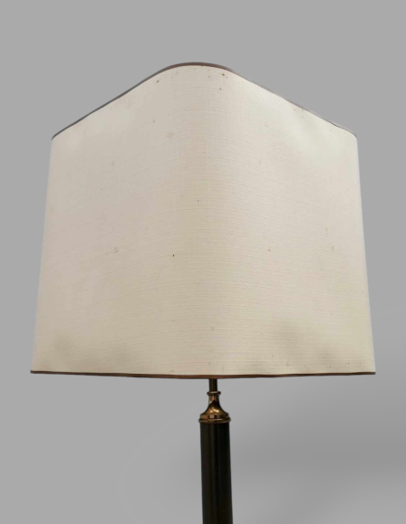 f39dfe75dc43f78196ea9f60d91f952d-rez-asztali-lampa