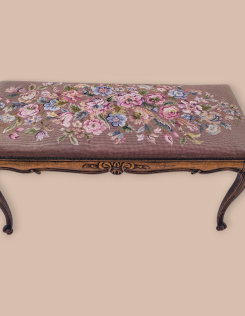 Neobarokk stílusú gobelines lábtartó,zsámoly