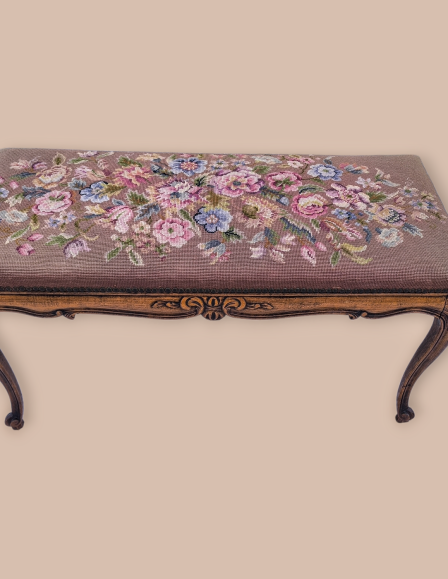 Neobarokk stílusú gobelines lábtartó,zsámoly