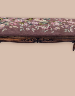 Neobarokk stílusú nagy méretű gobelines lábtartó,zsámoly