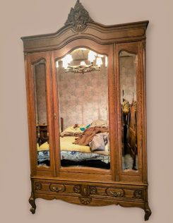 Antik barokk 3 ajtós tükrös gardrób,ruhásszekrény.