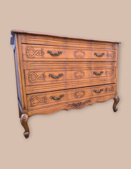 Neobarokk 3 fiókos íves elejű komód 3.