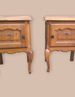 Neobarokk stílusú éjjeli szekrény pár 7.