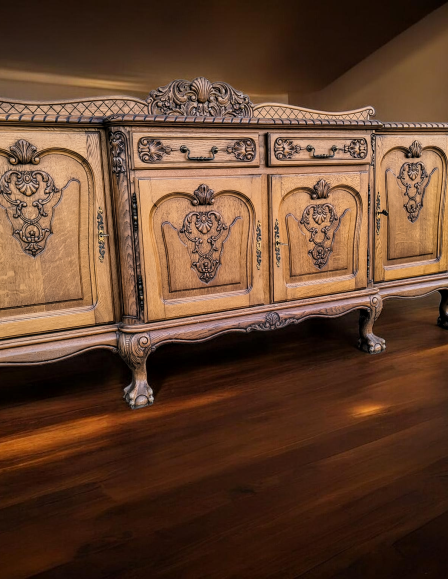 Barokk chippendale stílusú tálaló,komód.