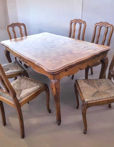 Neobarokk étkező garnitúra,bővihető asztal + 6 db szék.
