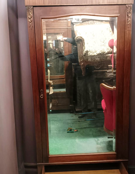 messenger-creation-2f3f4d9b-453d-4152-aa7f-c46541bce964-photoroom