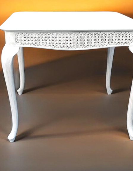 messenger-creation-4f347113-2f71-4efc-bd74-97607129b684-photoroom