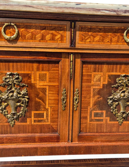 messenger-creation-b13b584b-3dd1-4738-8bc5-33f6b4697735-photoroom