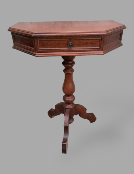 Neobarokk konzolasztal