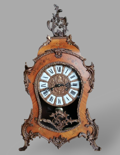 4. Boulle kandalló óra