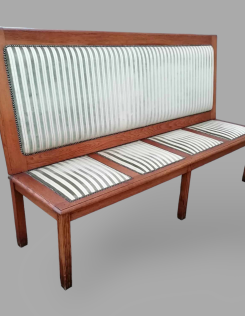 Magastámlás kárpitozott pad