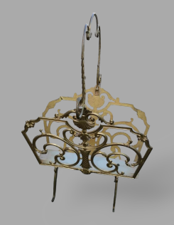 Réz-márvány újságtartó