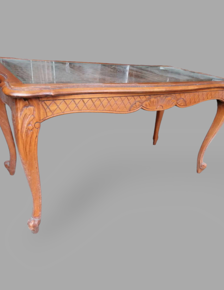 Neobarokk üveglapos dohányzóasztal