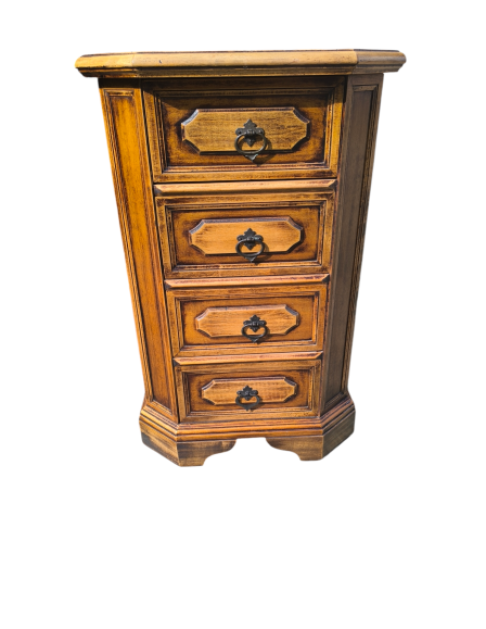 4 fiókos keskeny komód