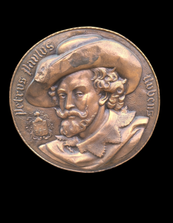 Vörösréz dombornyomott fali tányér 1.