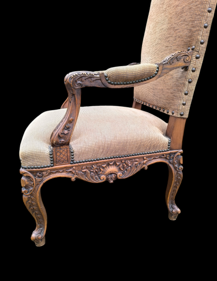 photoroom-20241031-204211-17