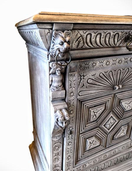 photoroom-20241210-234034-3-edit