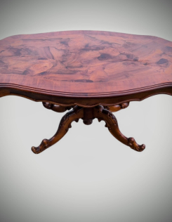 Barokk dohányzóasztal 5.