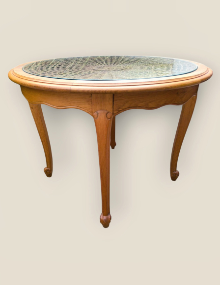 Neobarokk kerek dohányzóasztal .