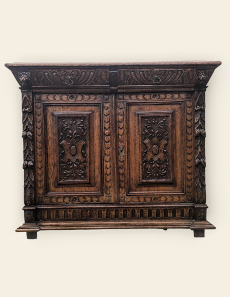 Antik neoreneszánsz komód 10.